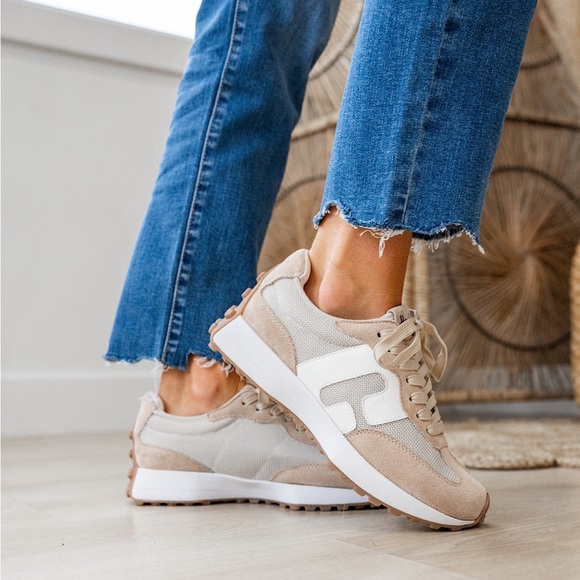 NWT - Corkys- Slip on Sneaker - Cream Athletic Sneakers with Mesh Upper - Picture 3 of 5